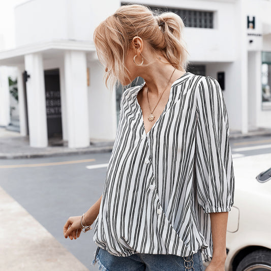Women's elegant V-neck 3/4 sleeve blouse – product photo 1