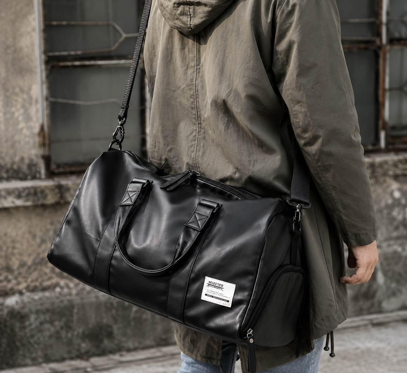 Waterproof Gym Bag – product photo 4